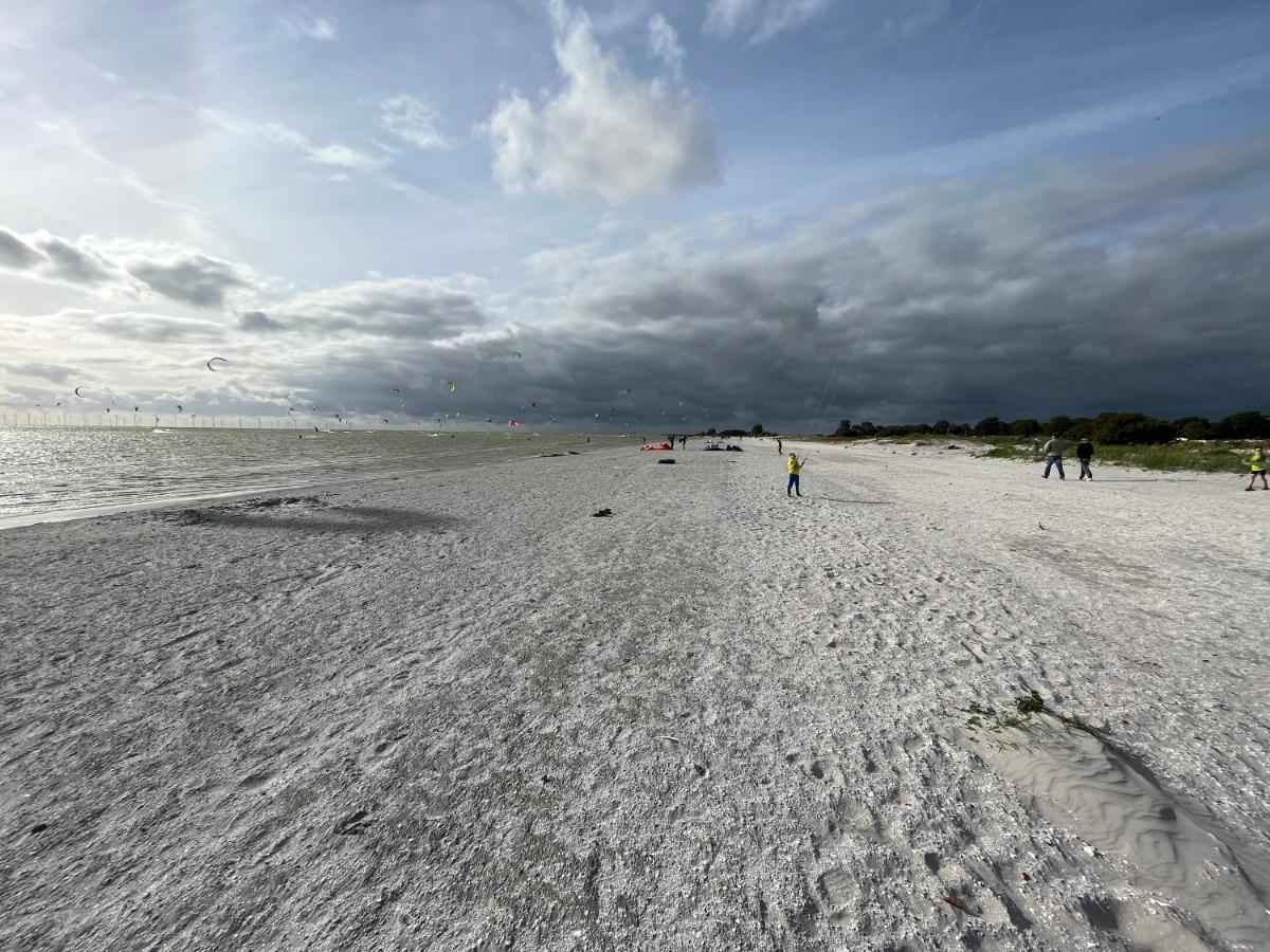 Family Home Grill, Beach, Relax - Workum Exteriér fotografie